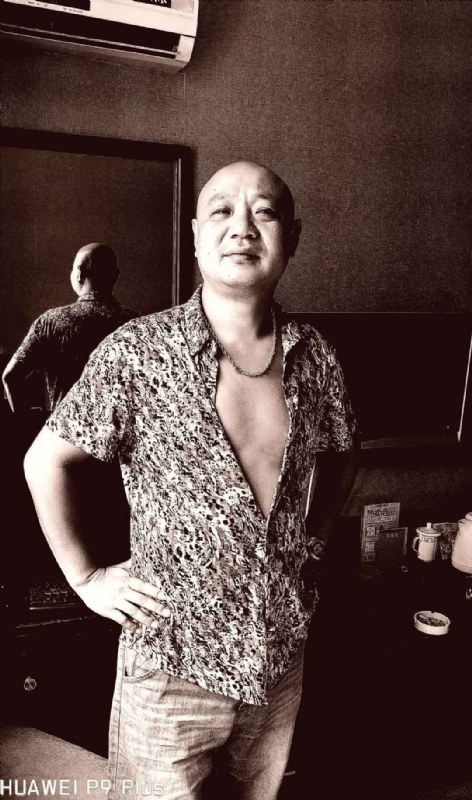 该谁是谁的第一张照片--开化闪婚服务中心